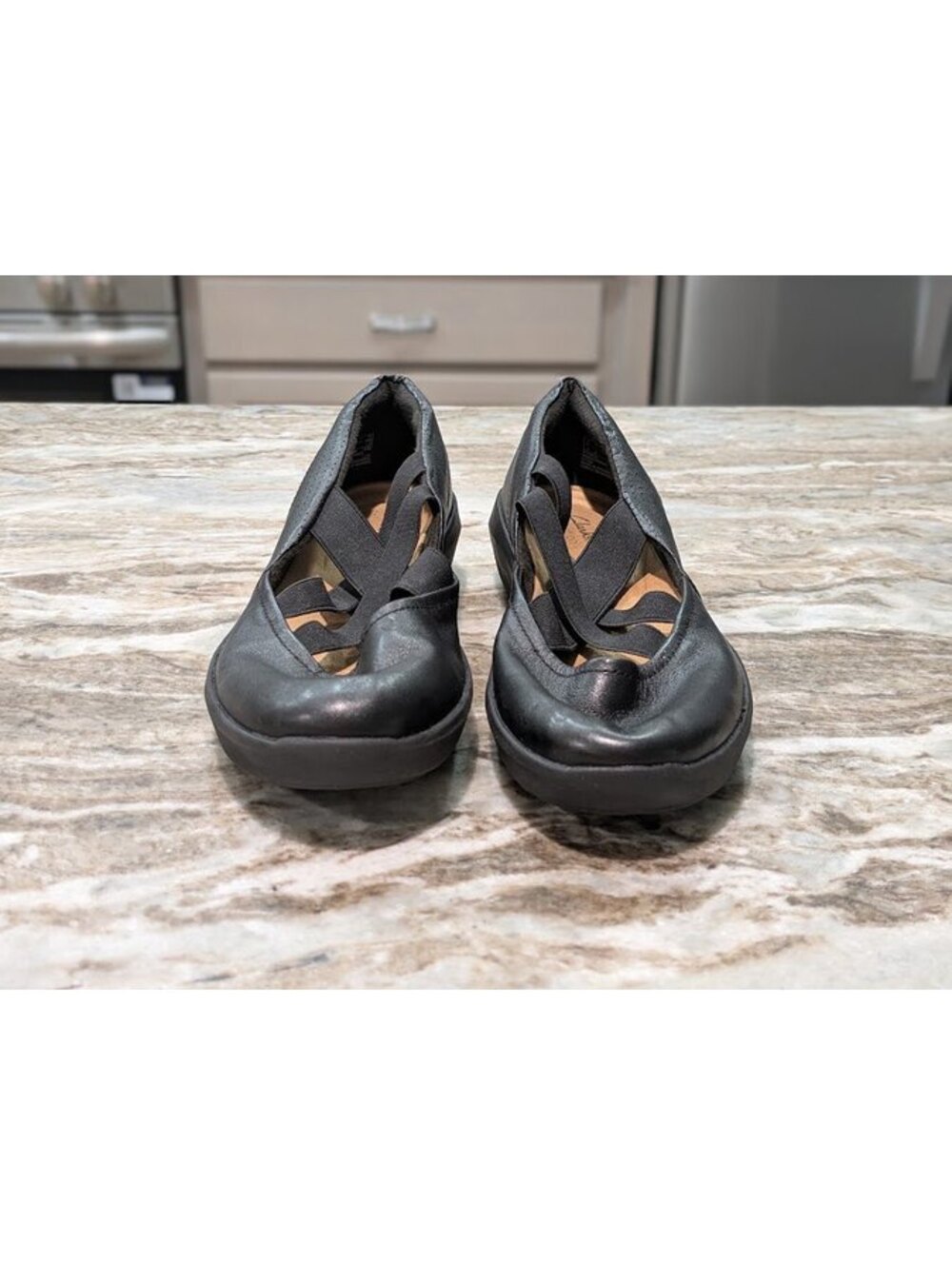 Clarks Collection Black Leather Slip‑On Shoes Size 11M GUC - Picture 5 of 8
